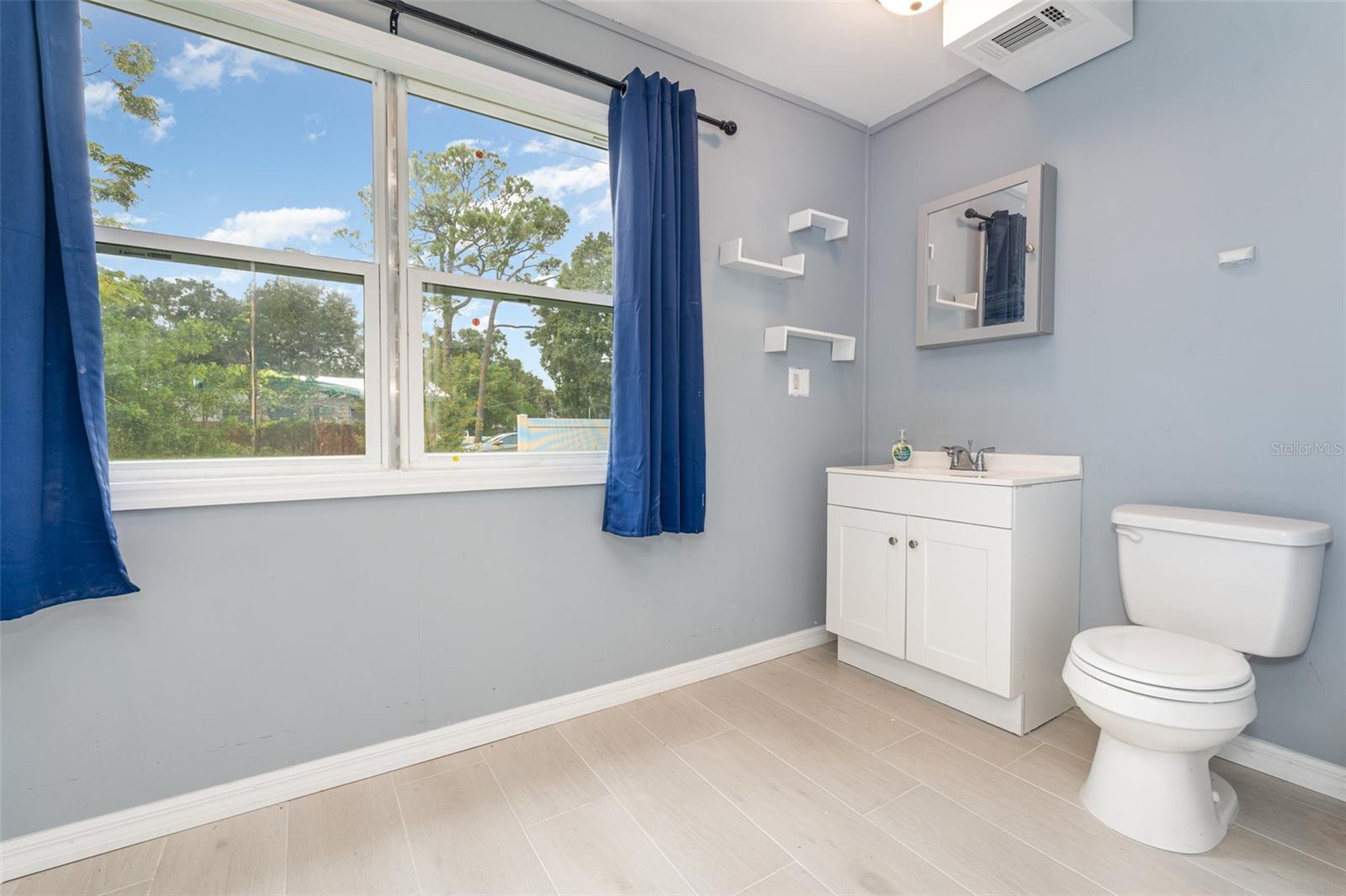 Image 27 of 41 For 190 Stephenson Drive