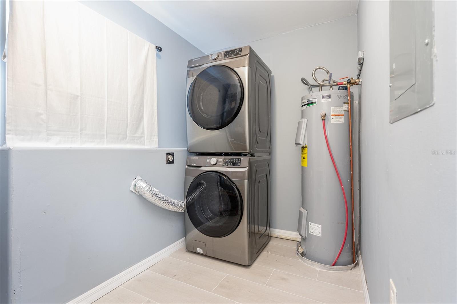 Image 32 of 41 For 190 Stephenson Drive