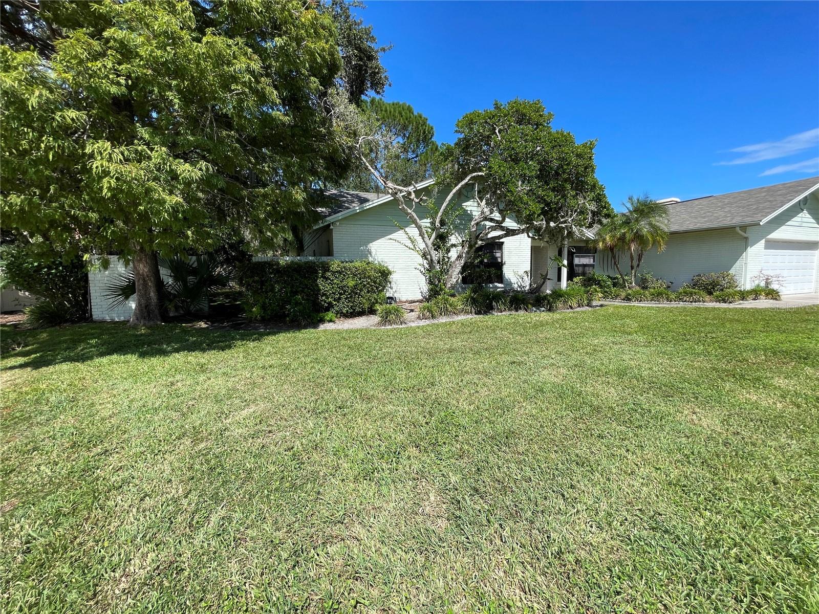 Image 2 of 10 For 14817 Farnham Way