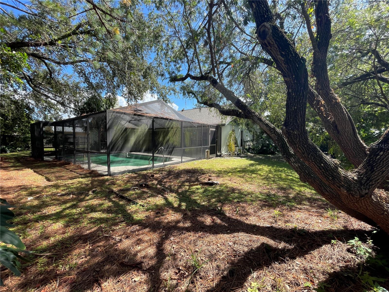 Image 3 of 10 For 14817 Farnham Way
