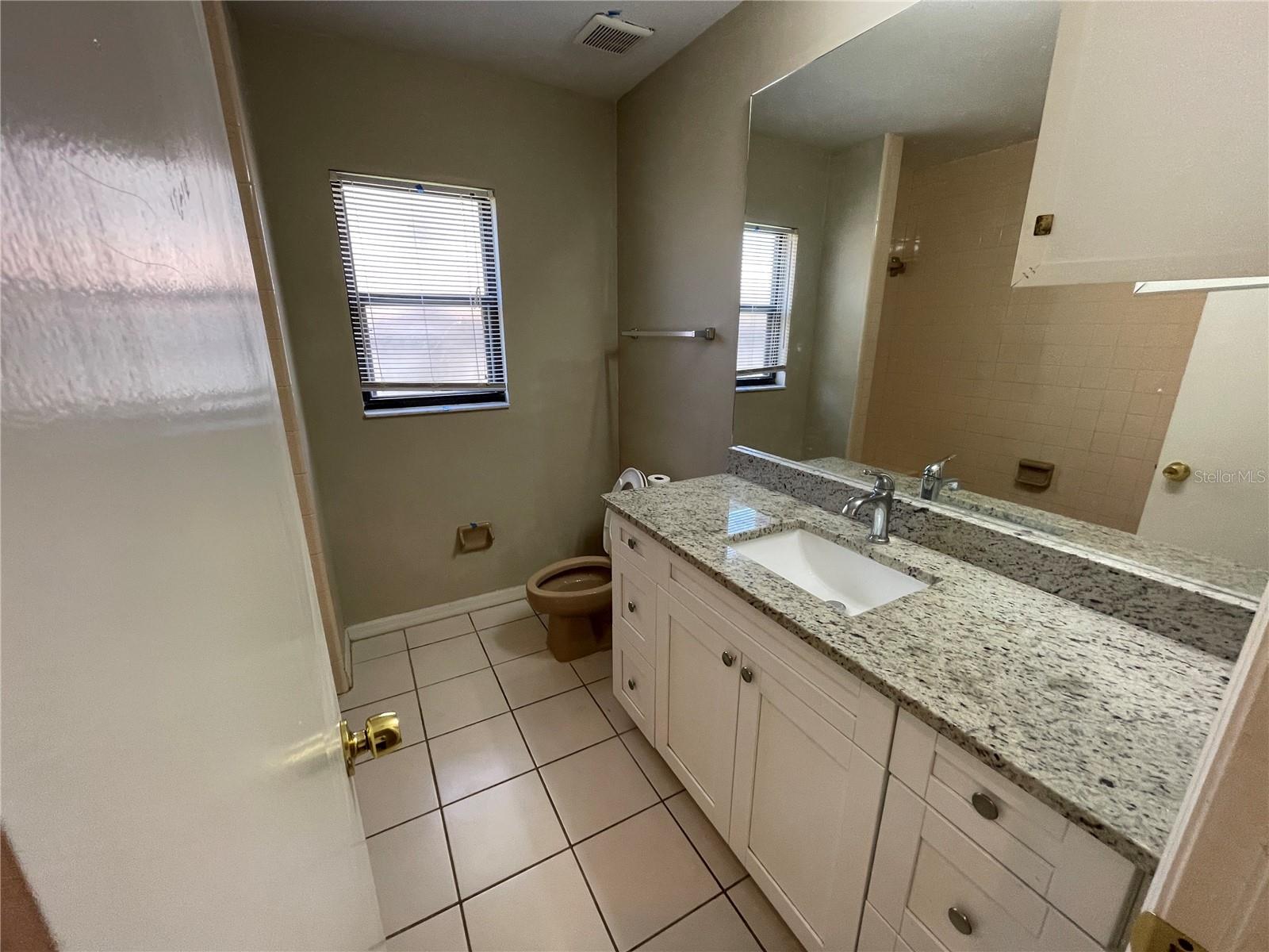 Image 4 of 10 For 14817 Farnham Way