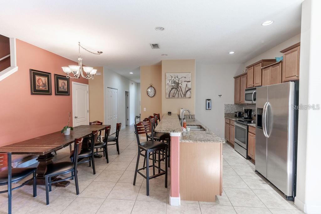 Image 10 of 33 For 8918 Majesty Palm Road