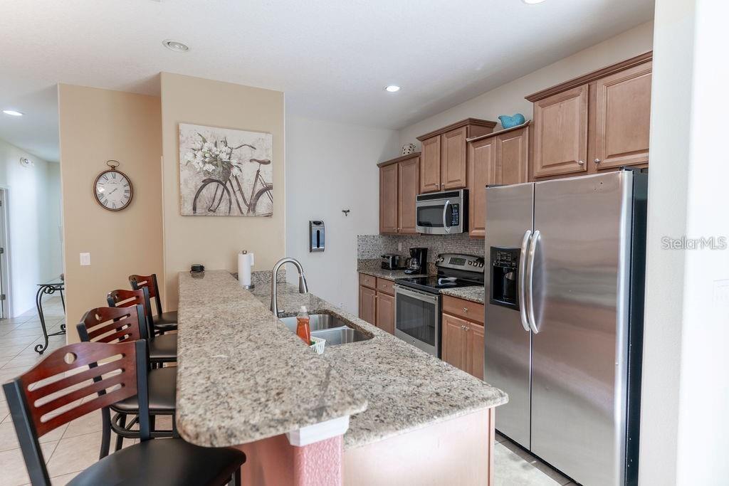 Image 11 of 33 For 8918 Majesty Palm Road
