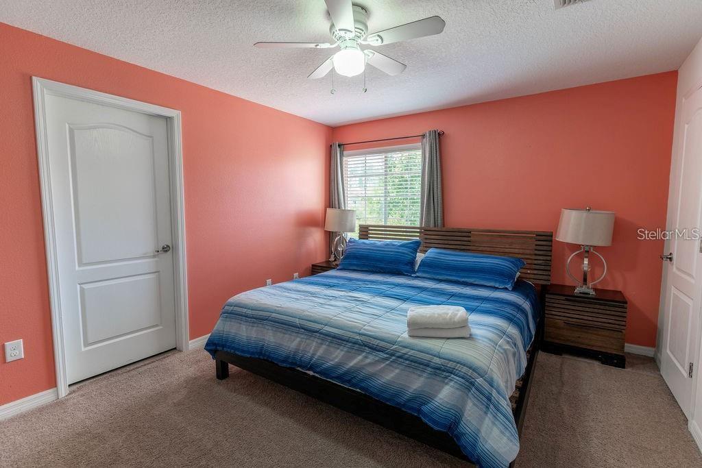Image 13 of 33 For 8918 Majesty Palm Road
