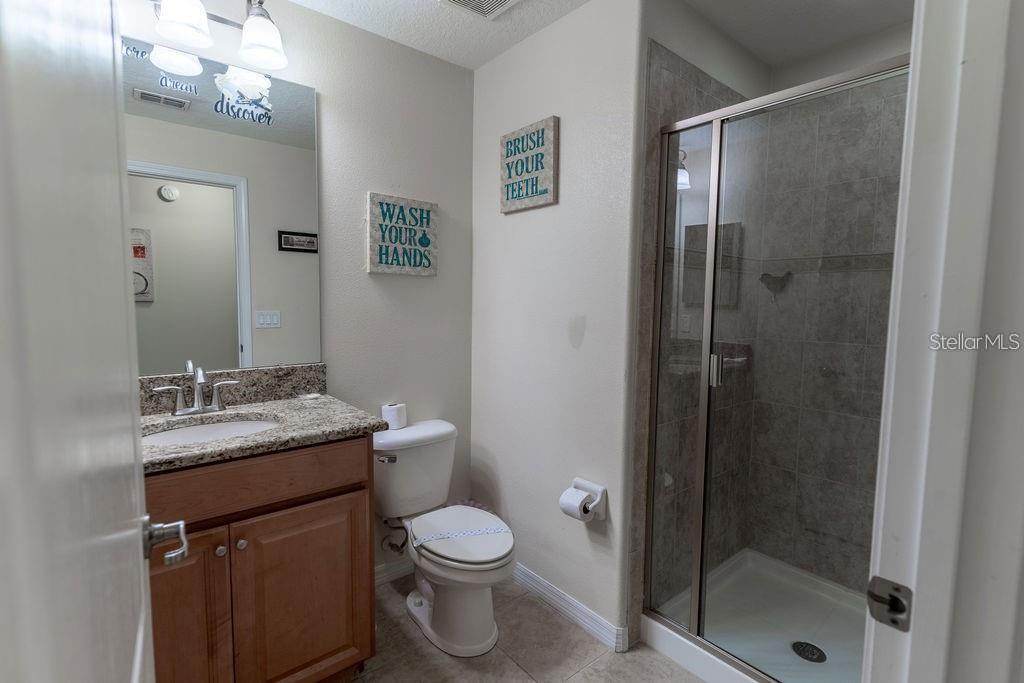Image 18 of 33 For 8918 Majesty Palm Road
