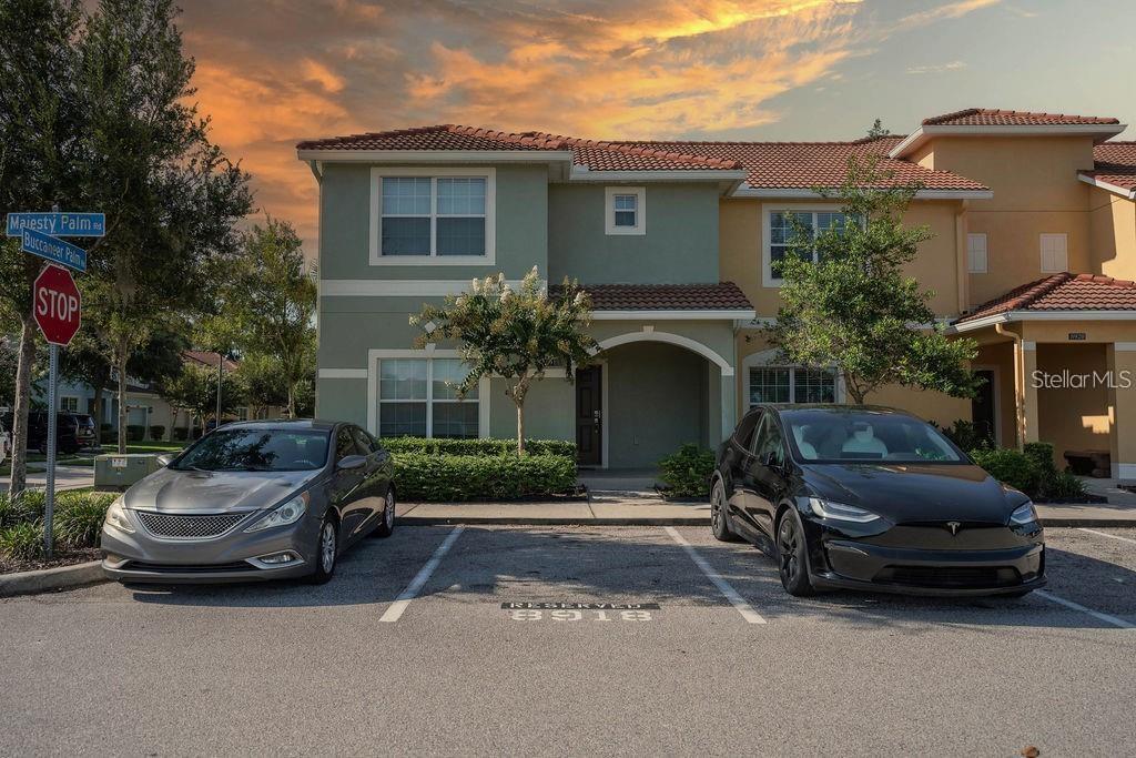 Image 2 of 33 For 8918 Majesty Palm Road
