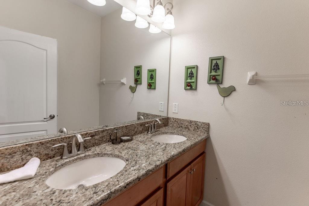 Image 21 of 33 For 8918 Majesty Palm Road