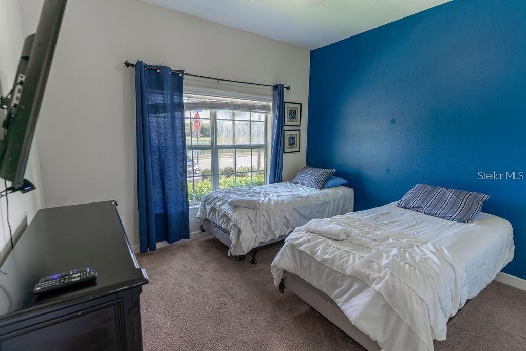 Image 22 of 33 For 8918 Majesty Palm Road