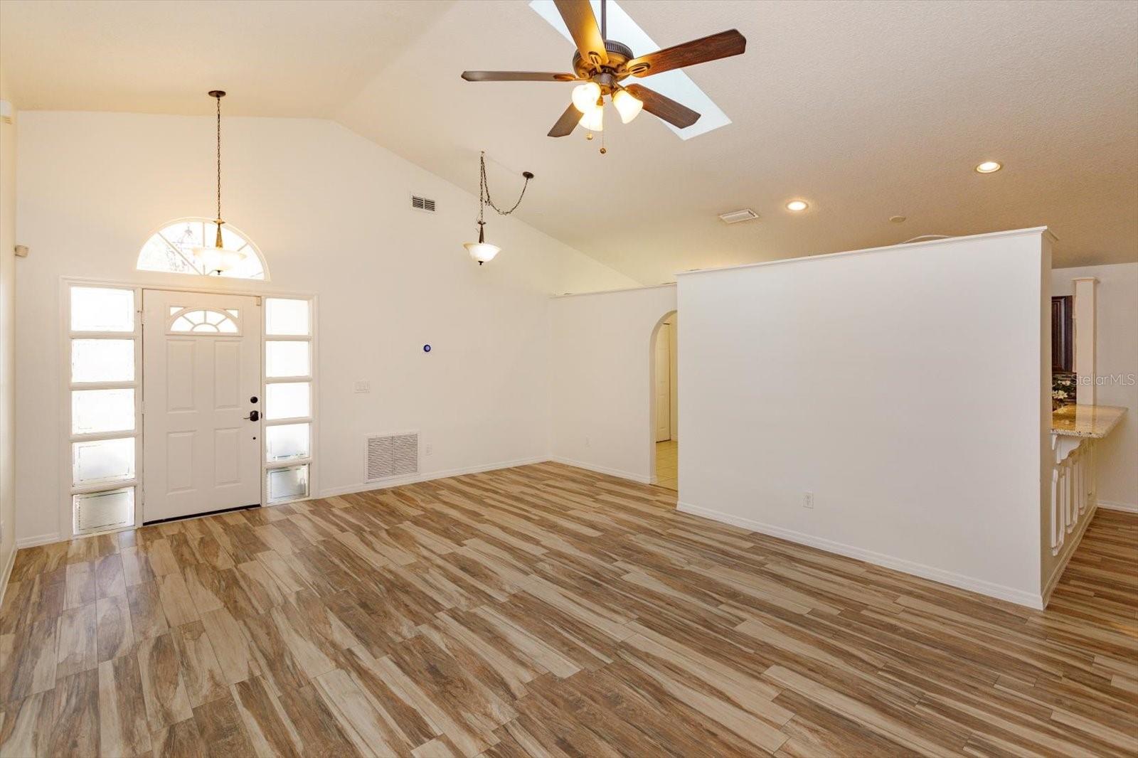 Image 3 of 22 For 1572 Crosswind Circle