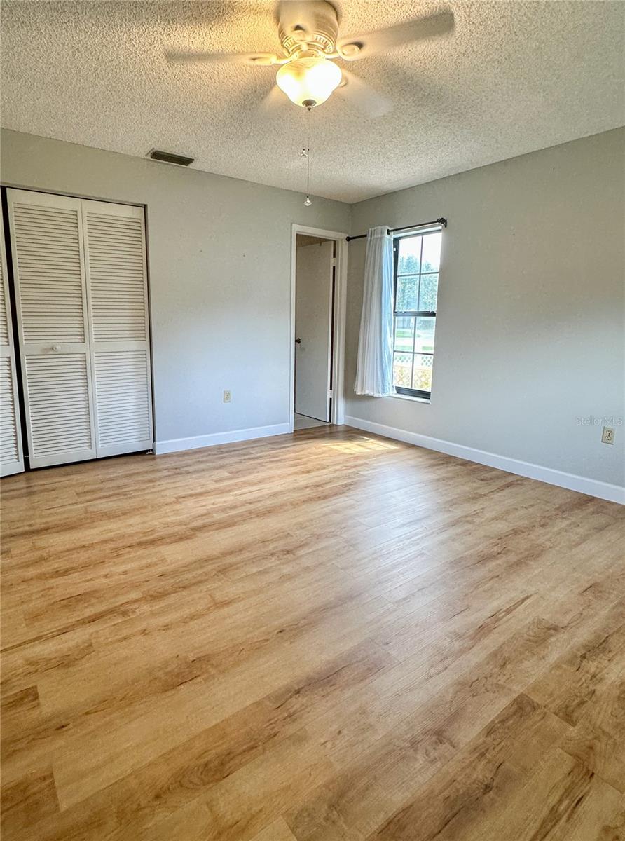 Image 16 of 20 For 6810 Royal Cres Street