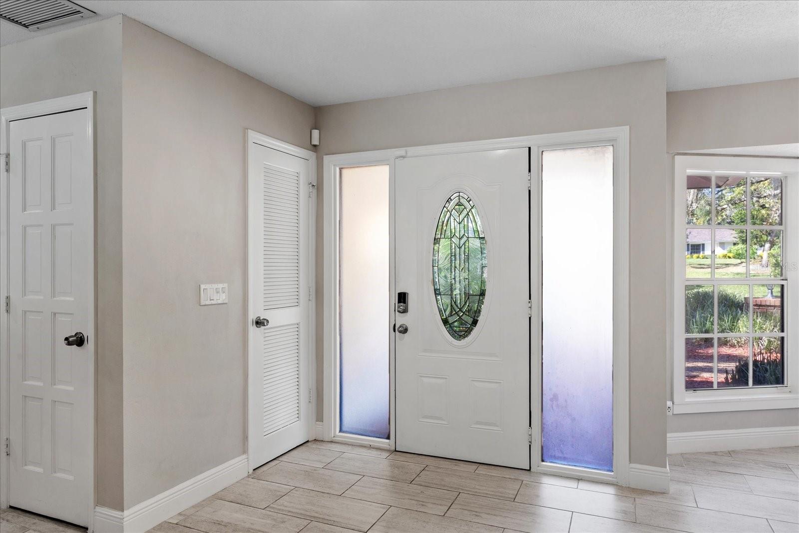 Image 4 of 49 For 203 Sweetwater Cove Boulevard