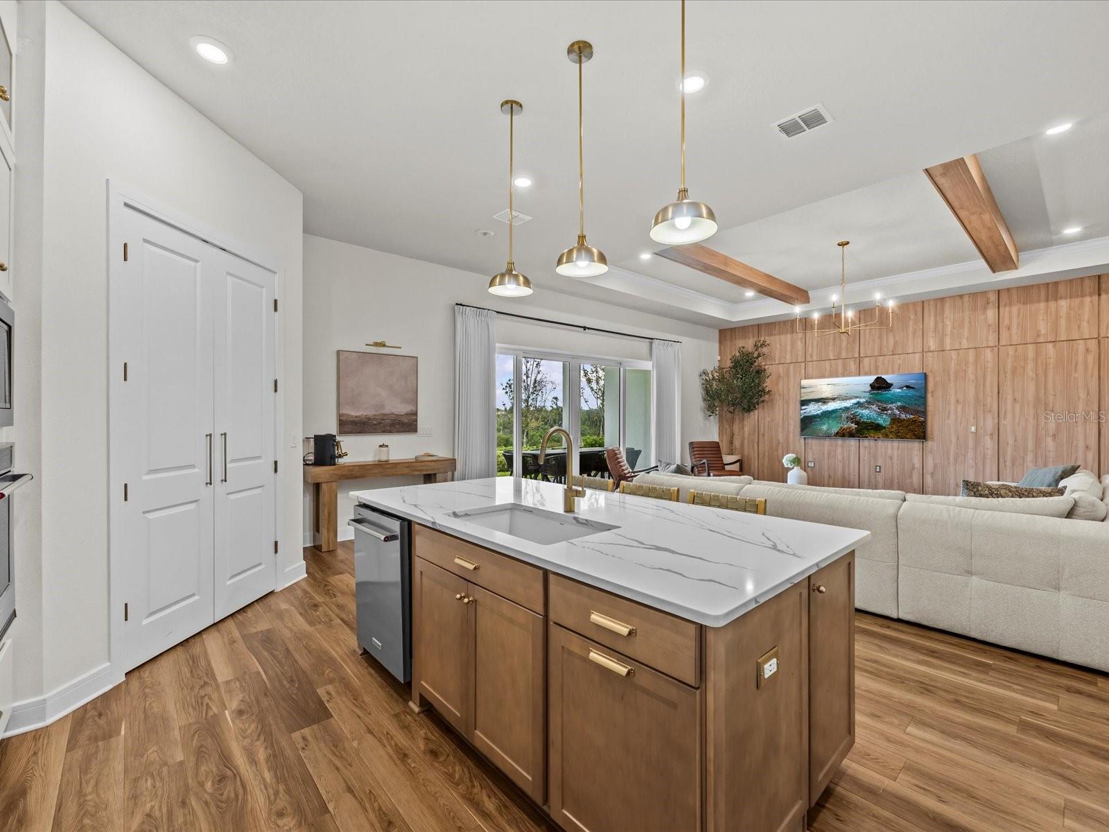 Image 6 of 31 For 15326 Willow Ridge Drive