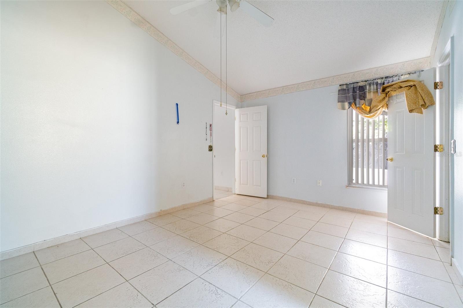 Image 14 of 32 For 327 Ridge Court