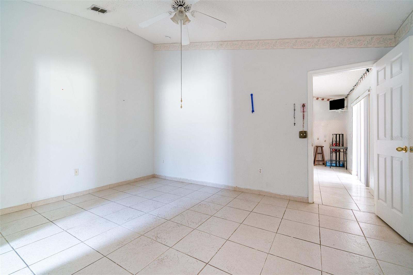 Image 16 of 32 For 327 Ridge Court