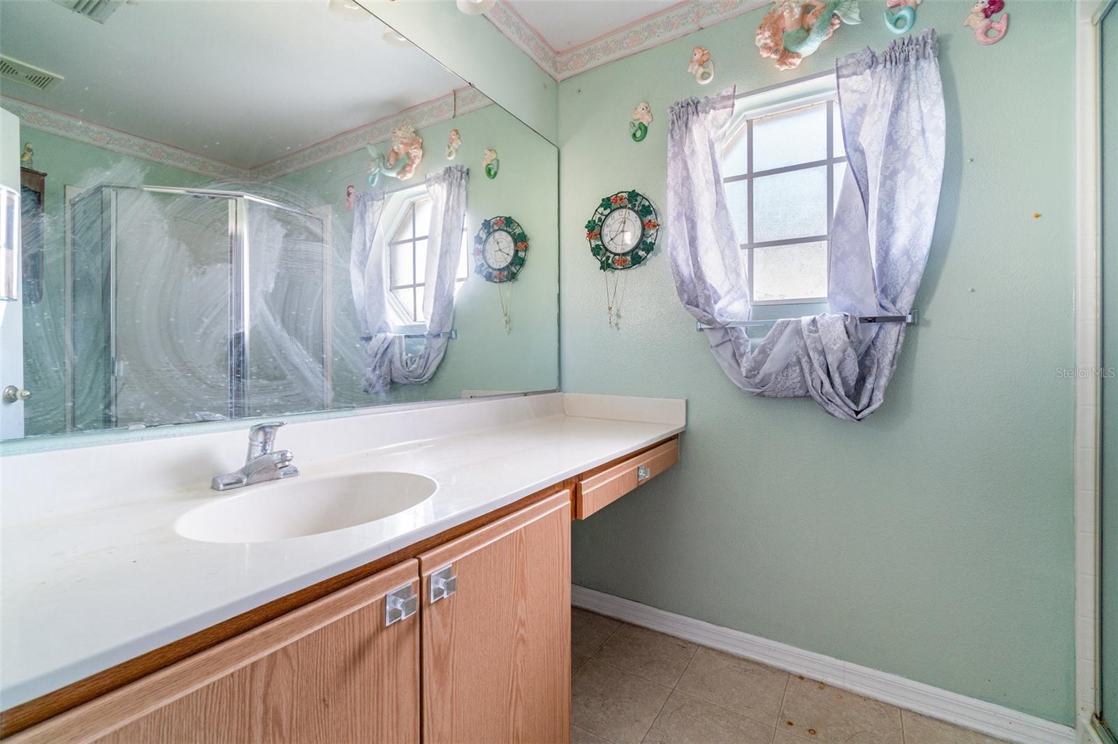 Image 17 of 32 For 327 Ridge Court