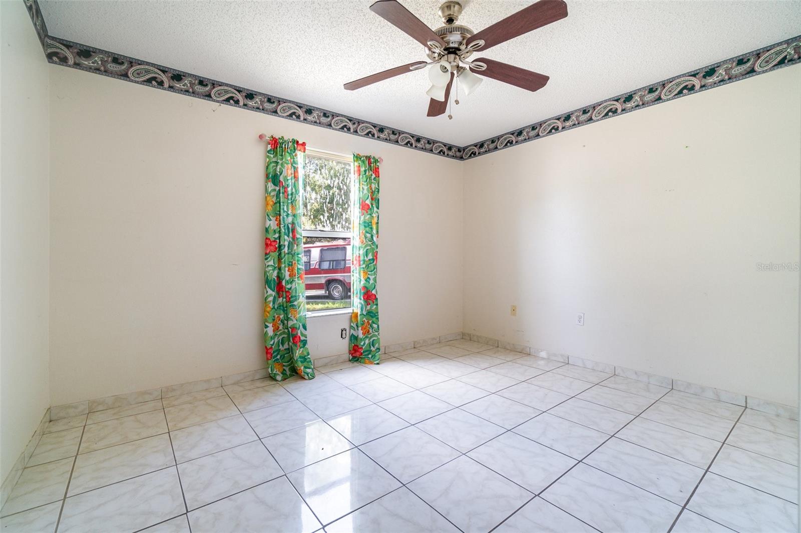 Image 18 of 32 For 327 Ridge Court