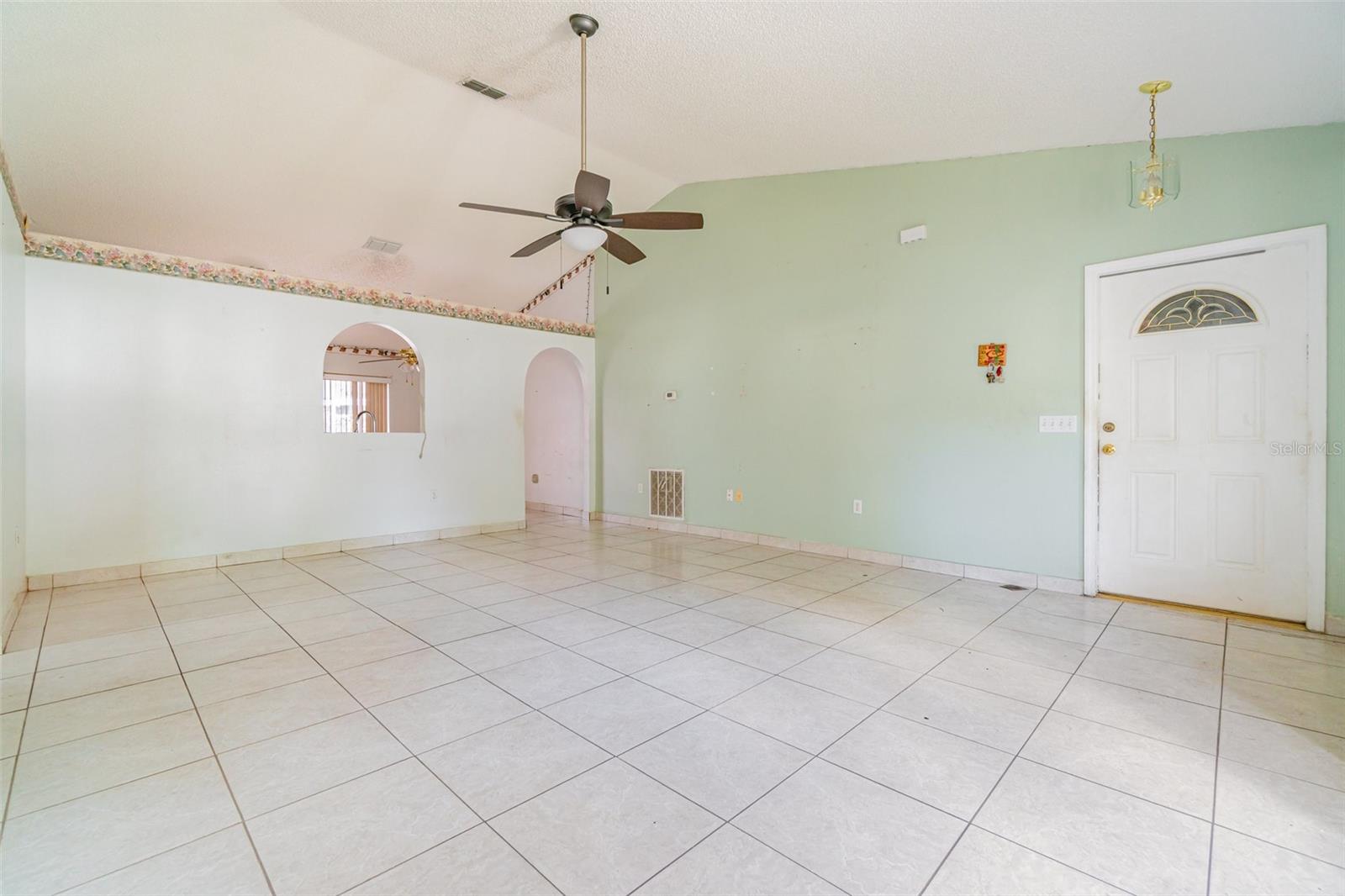 Image 4 of 32 For 327 Ridge Court