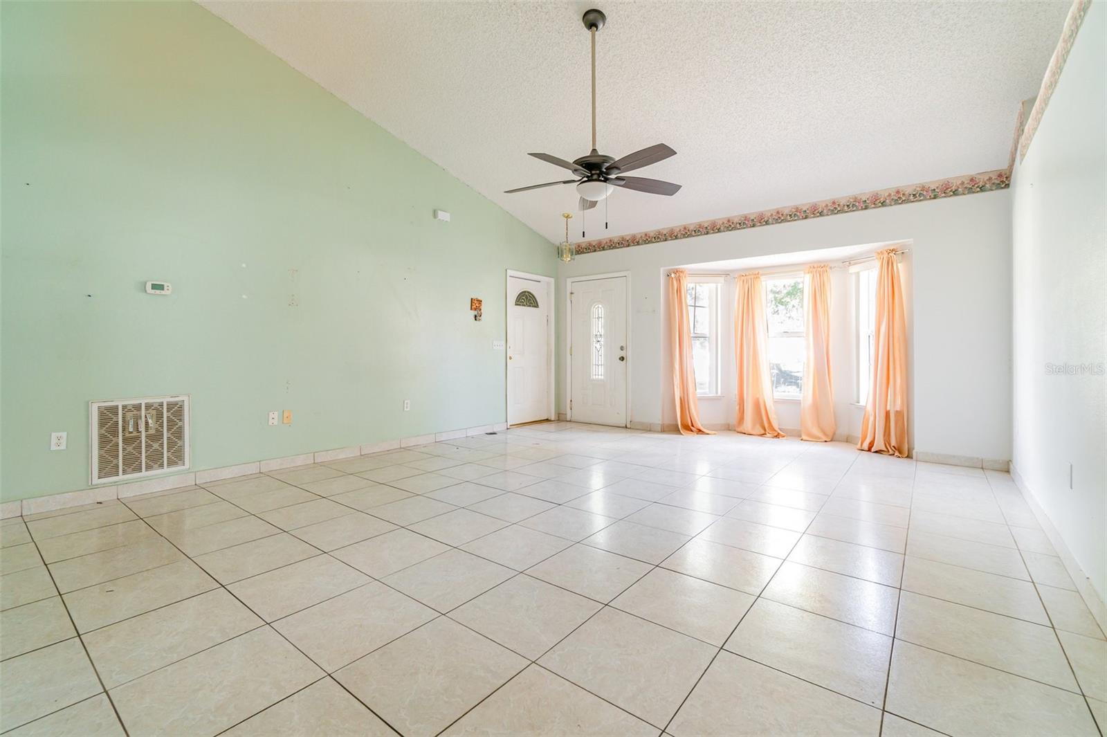 Image 5 of 32 For 327 Ridge Court