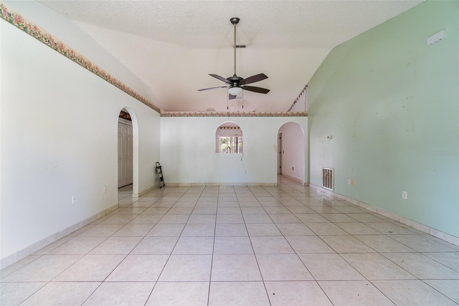 Image 9 of 32 For 327 Ridge Court