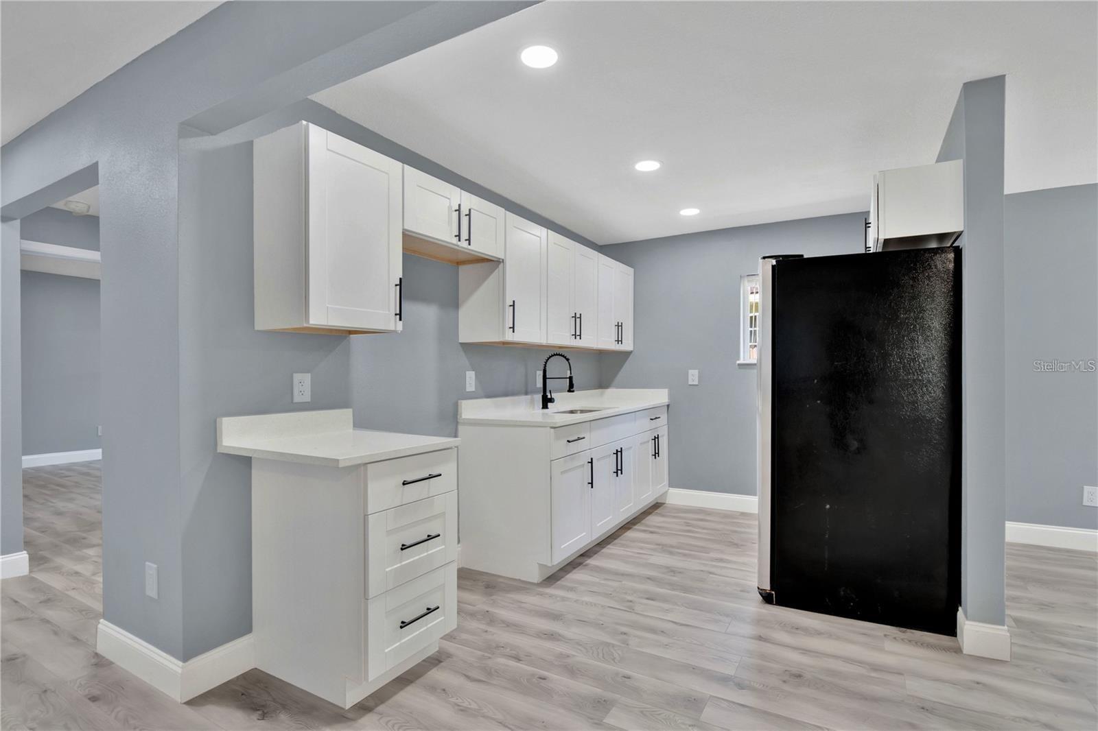 Image 10 of 33 For 458 Pleasant Street