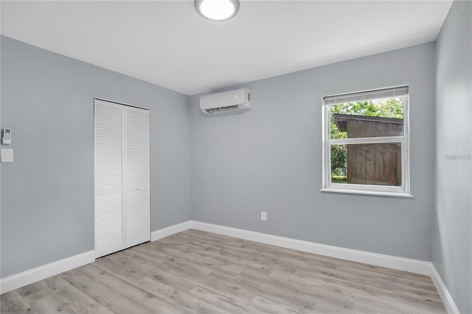 Image 18 of 33 For 458 Pleasant Street