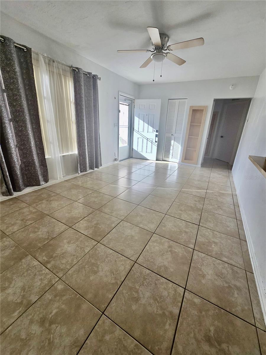 Image 3 of 14 For 589 Swallow Lane