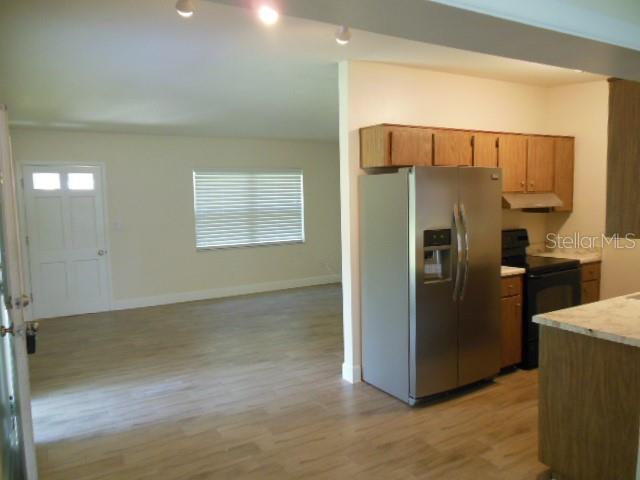 Image 5 of 14 For 404 Oakhurst Street
