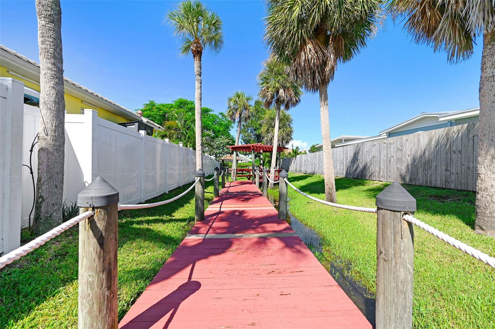 Image 4 of 53 For 471 Lighthouse Landing Street