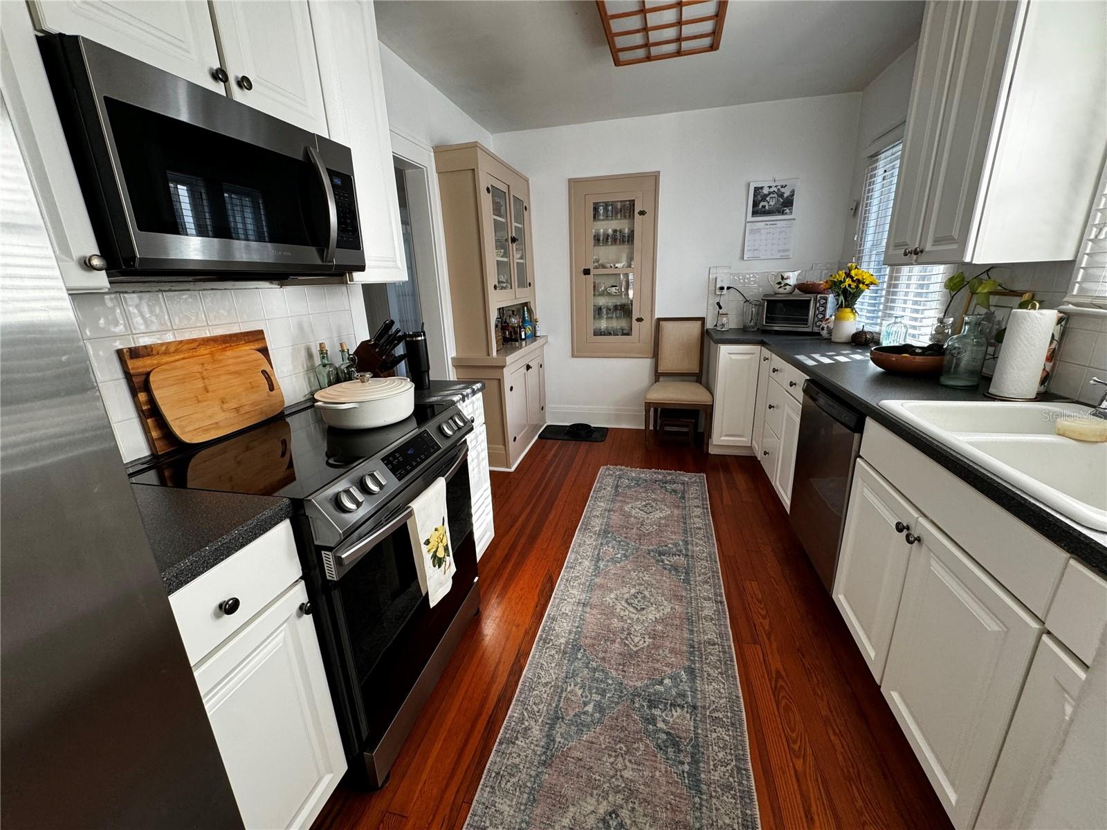Image 14 of 22 For 1819 Central Boulevard