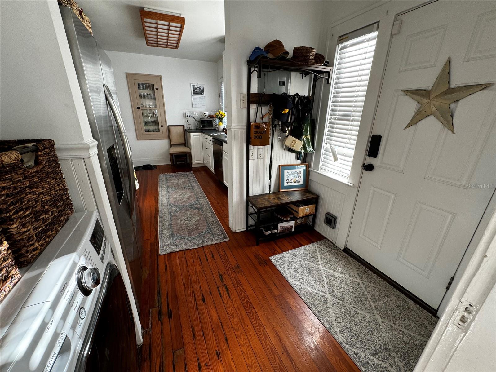 Image 15 of 22 For 1819 Central Boulevard