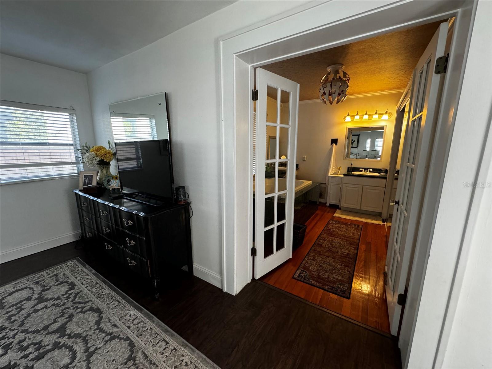 Image 23 of 34 For 1819 Central Boulevard