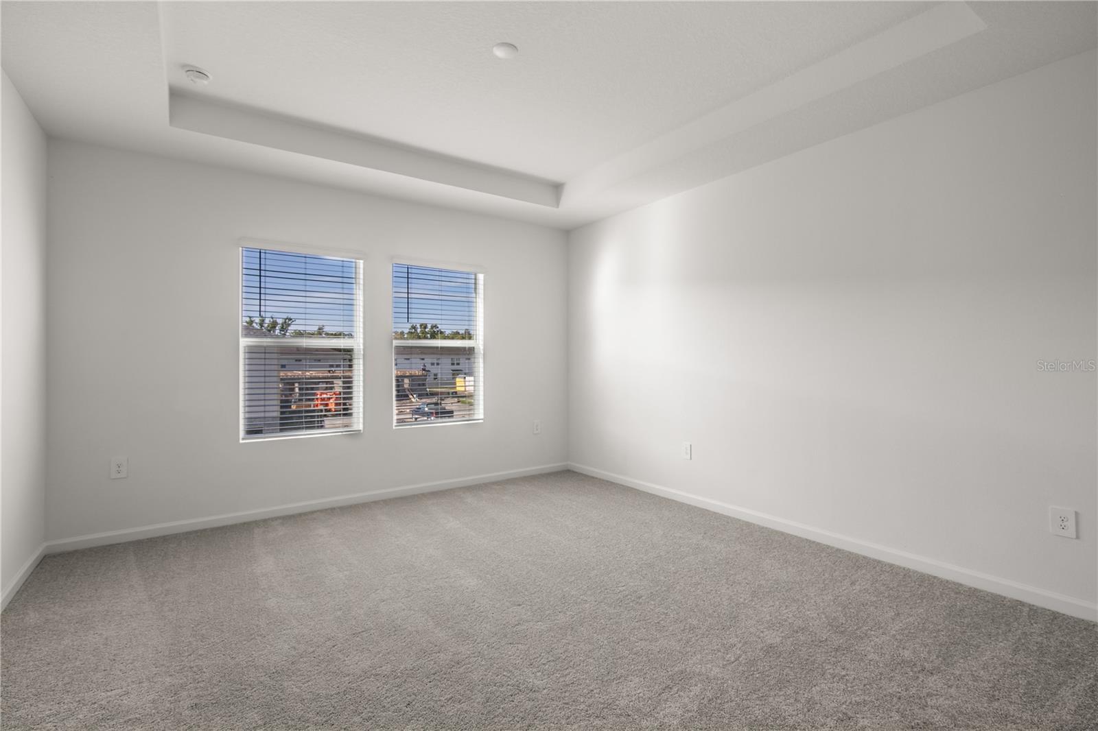 Image 17 of 27 For 2656 Skyline Loop