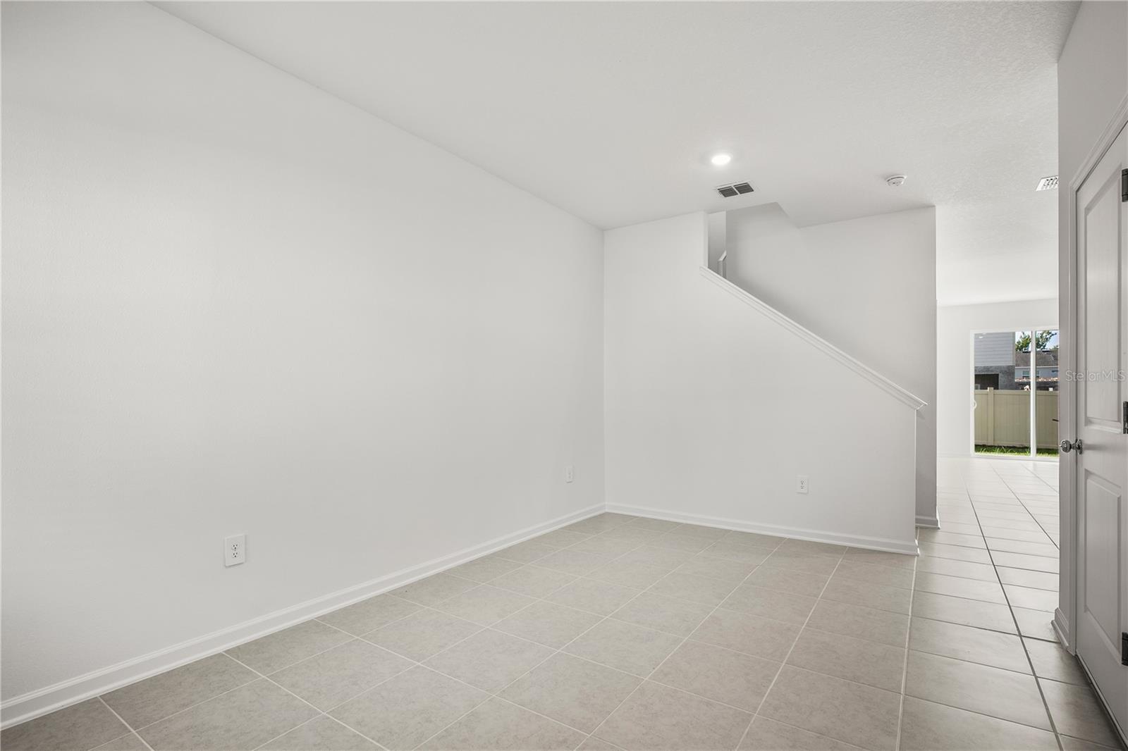 Image 22 of 27 For 2656 Skyline Loop