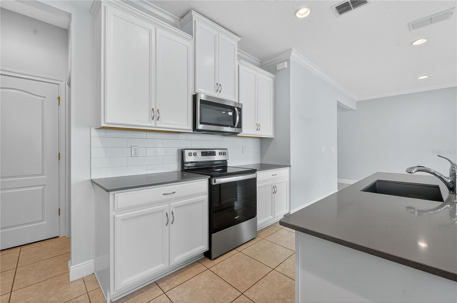 Image 13 of 43 For 6687 Alder Road