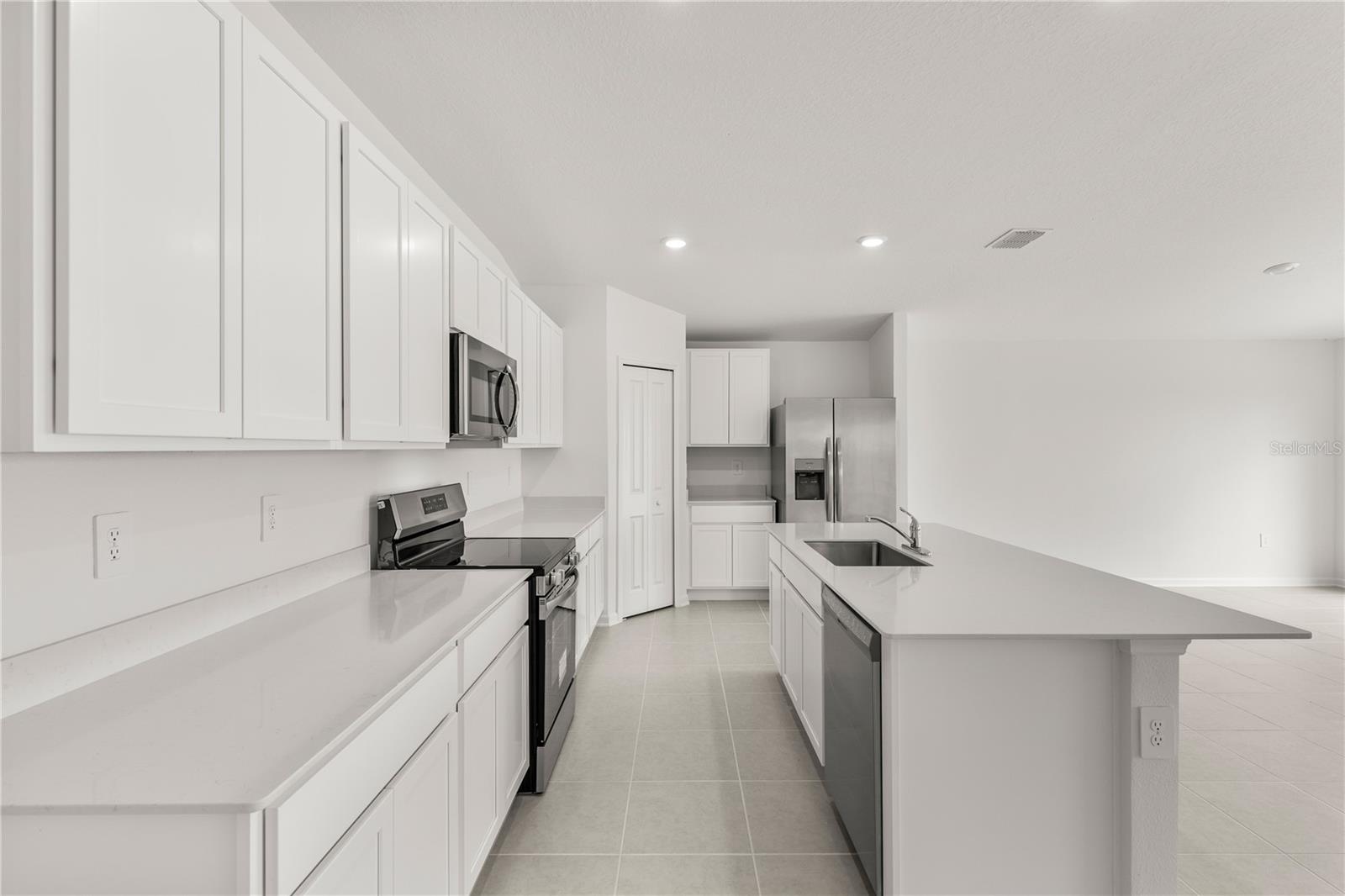 Image 4 of 32 For 3428 Chinotto Drive