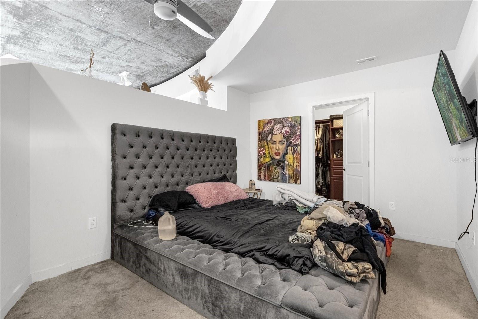 Image 13 of 20 For 155 Court Avenue 2208