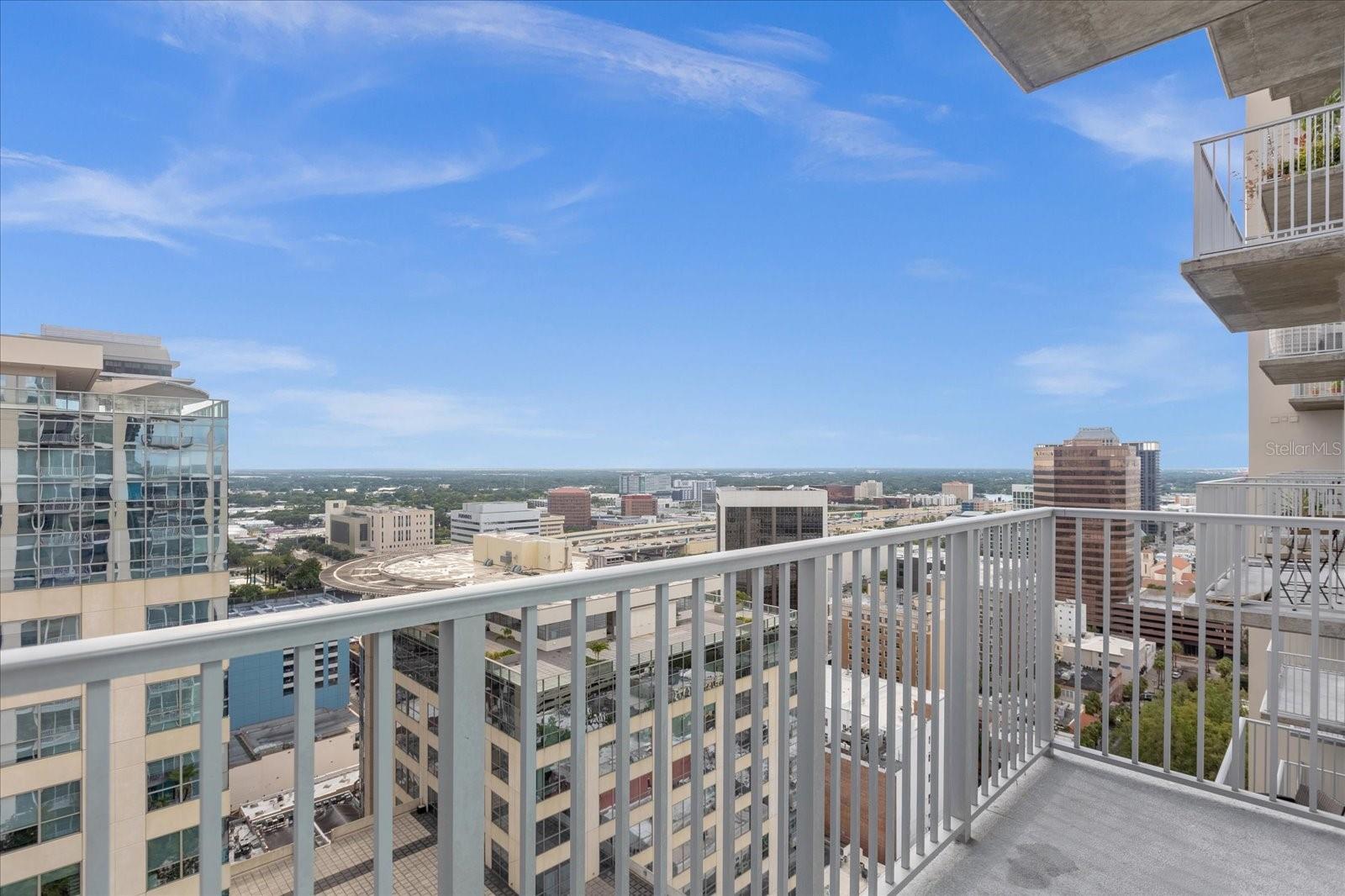 Image 15 of 20 For 155 Court Avenue 2208