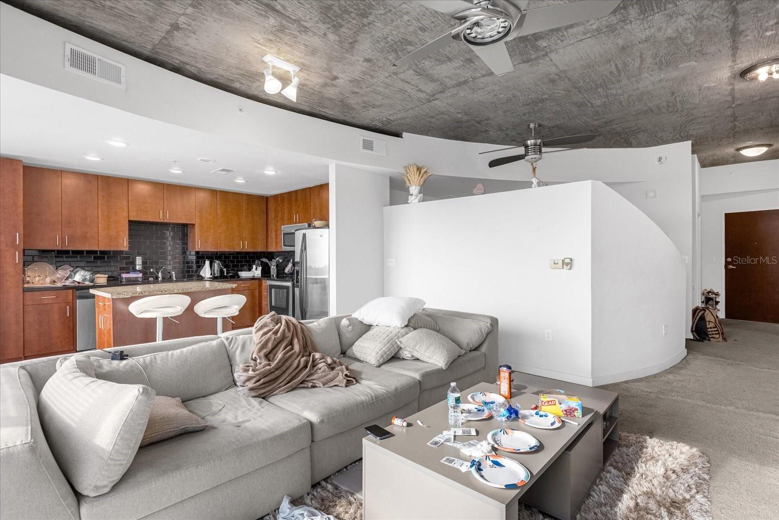Image 6 of 20 For 155 Court Avenue 2208