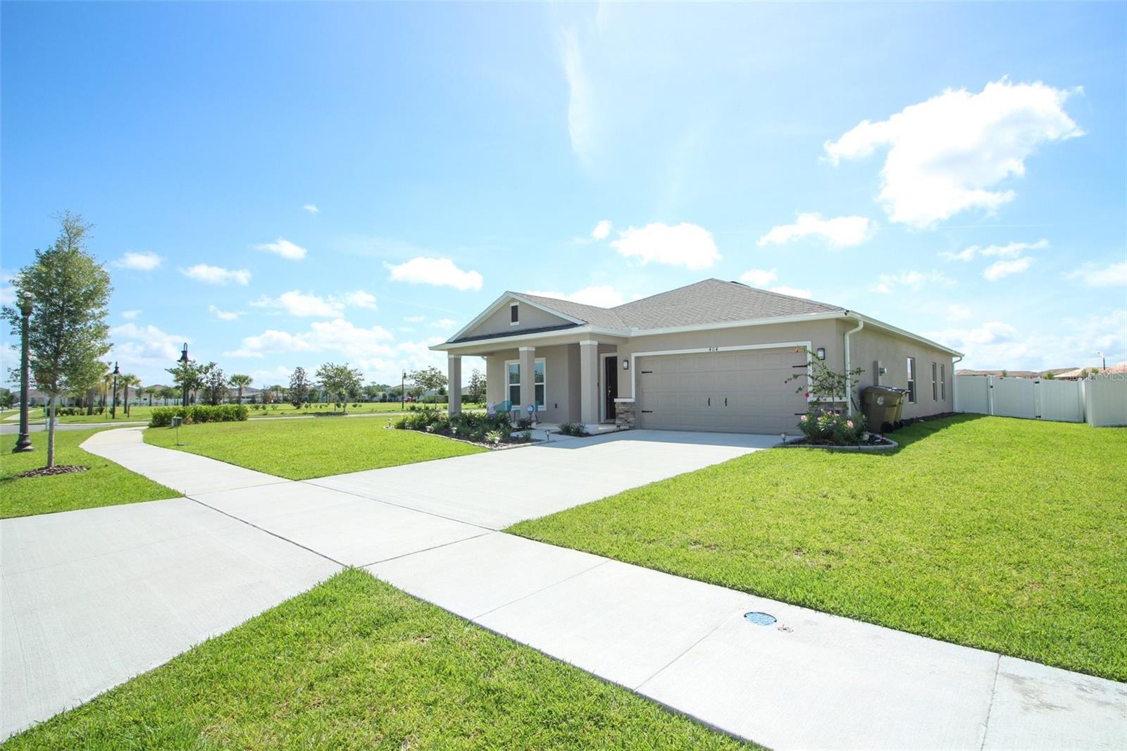 Image 34 of 45 For 404 Citrine Loop