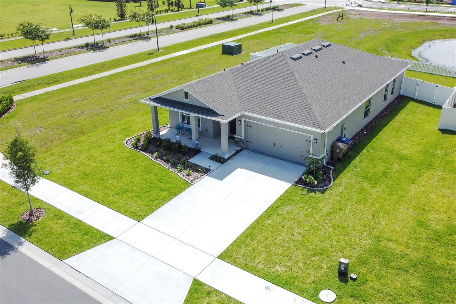 Image 35 of 45 For 404 Citrine Loop