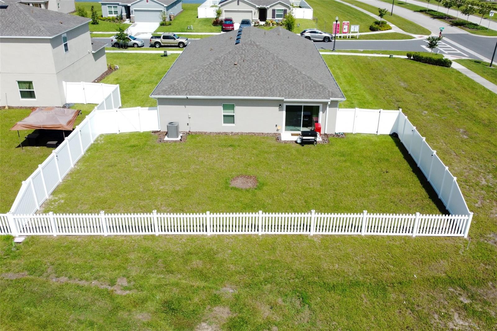 Image 37 of 45 For 404 Citrine Loop