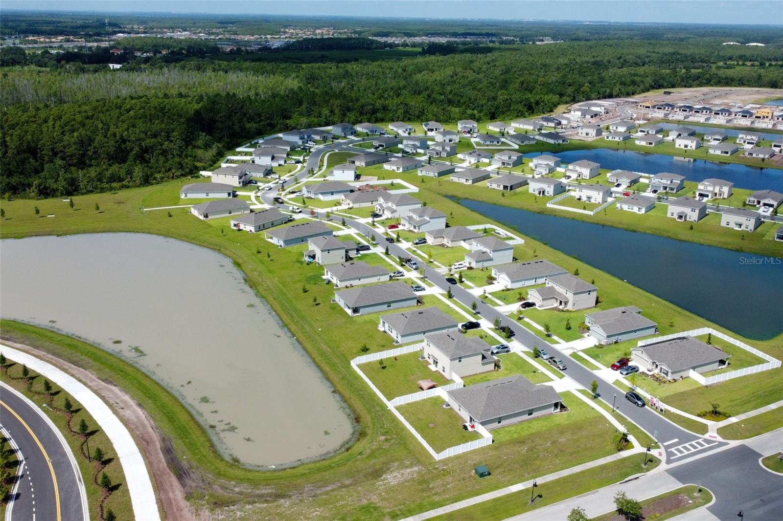 Image 40 of 45 For 404 Citrine Loop