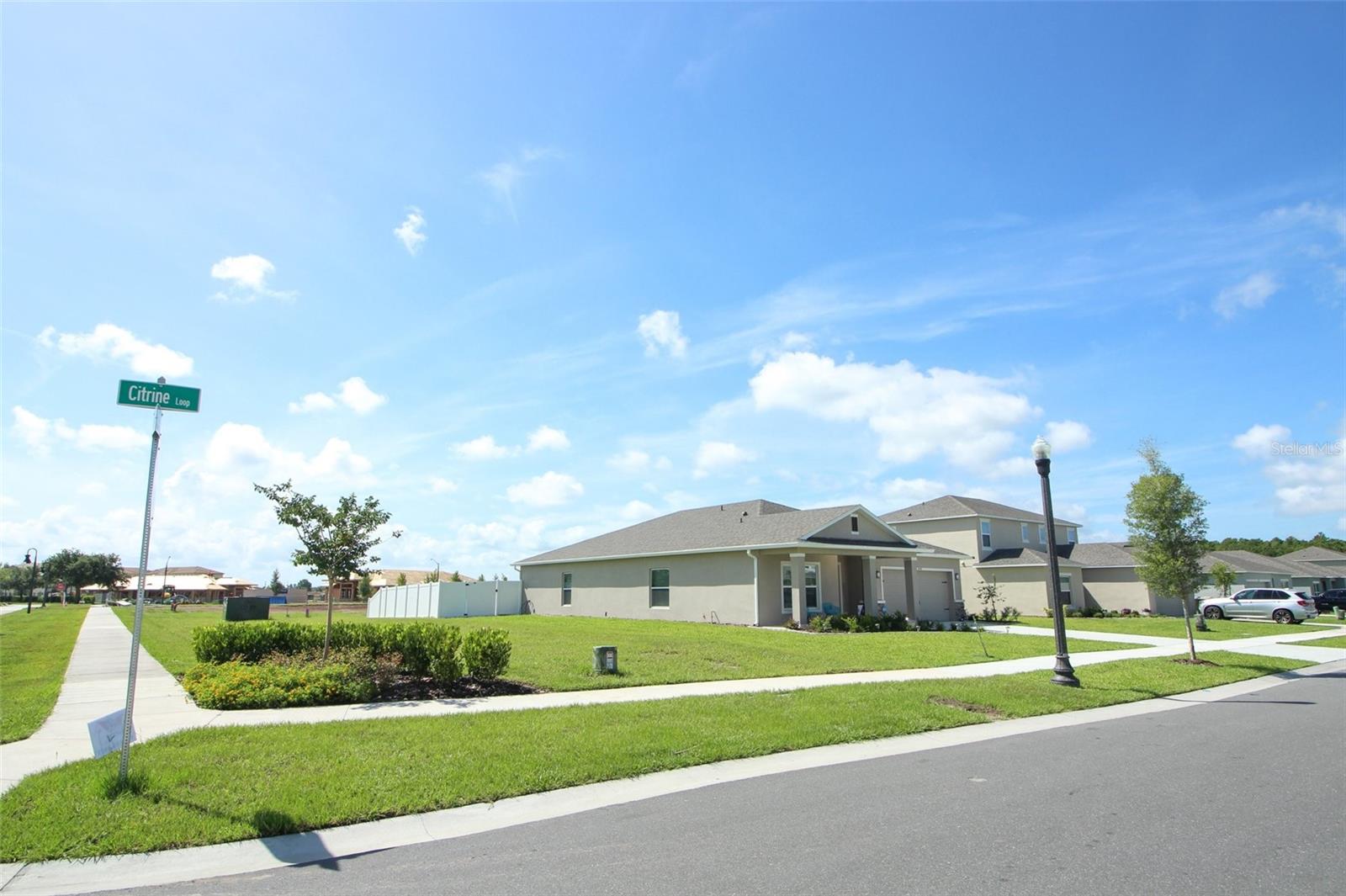 Image 43 of 45 For 404 Citrine Loop