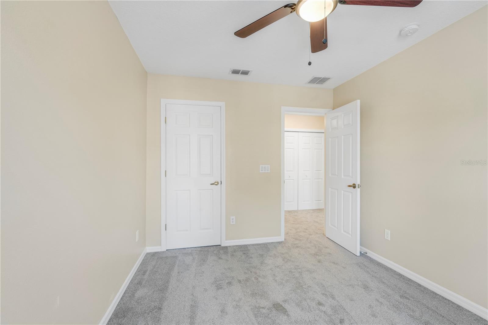 Image 24 of 31 For 839 Assembly Court