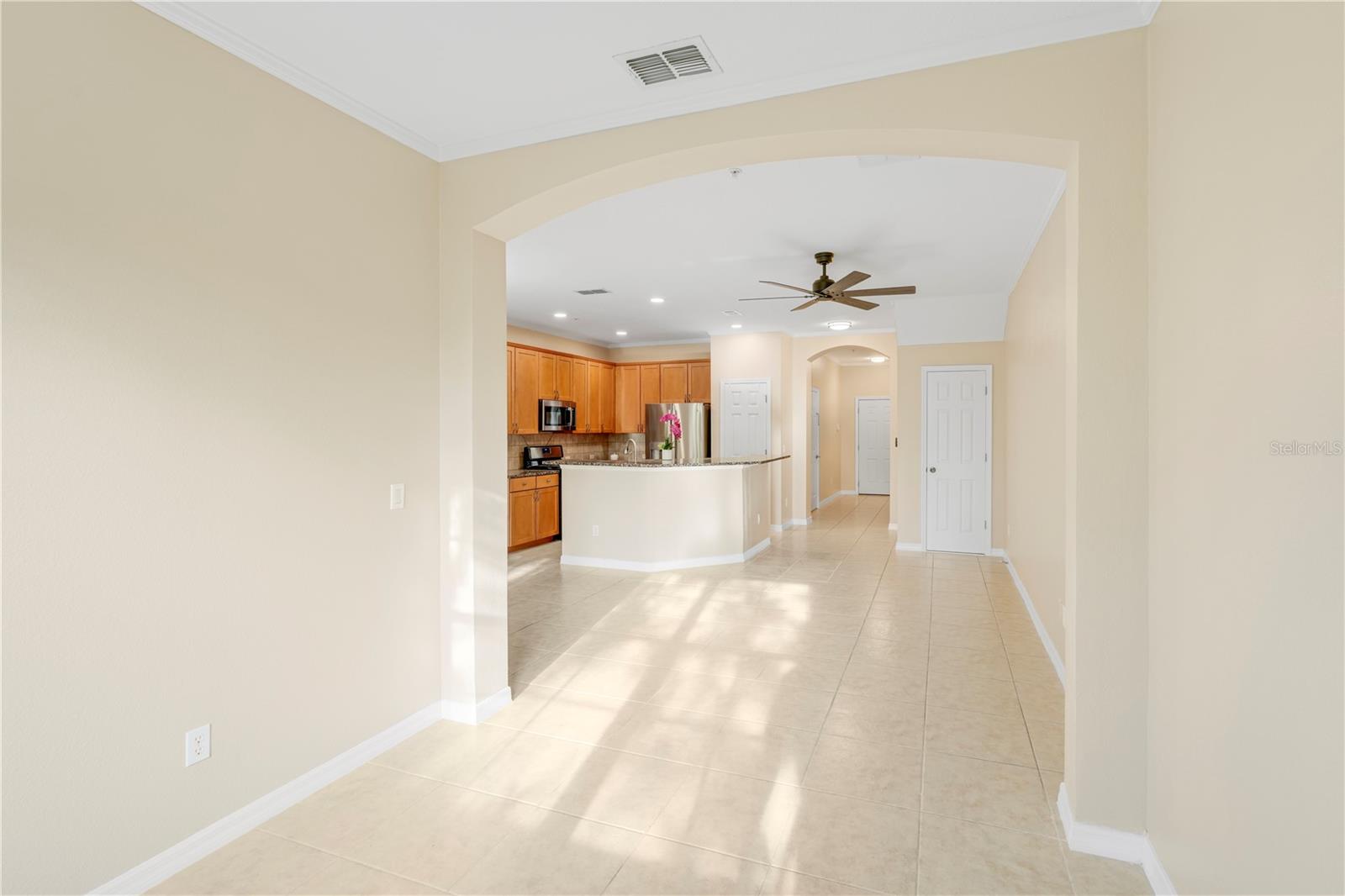 Image 7 of 31 For 839 Assembly Court