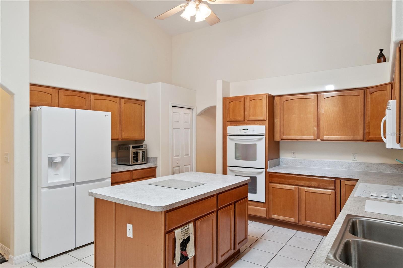 Image 17 of 44 For 4915 Emilee Grace Lane