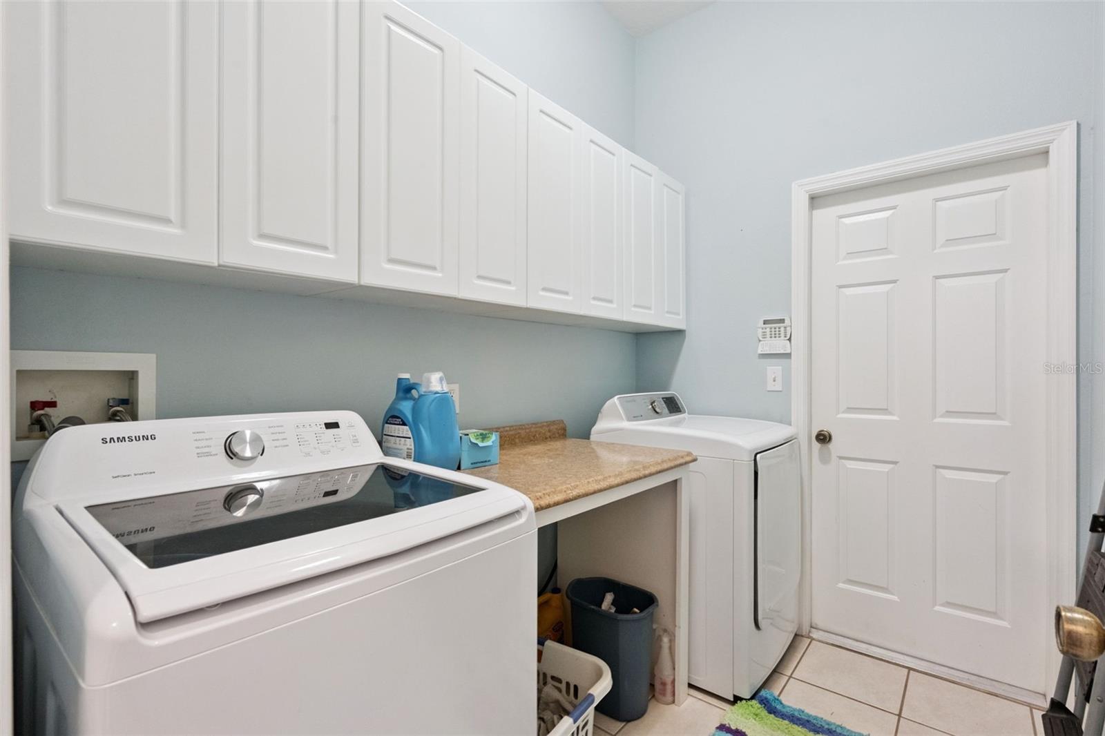 Image 33 of 44 For 4915 Emilee Grace Lane