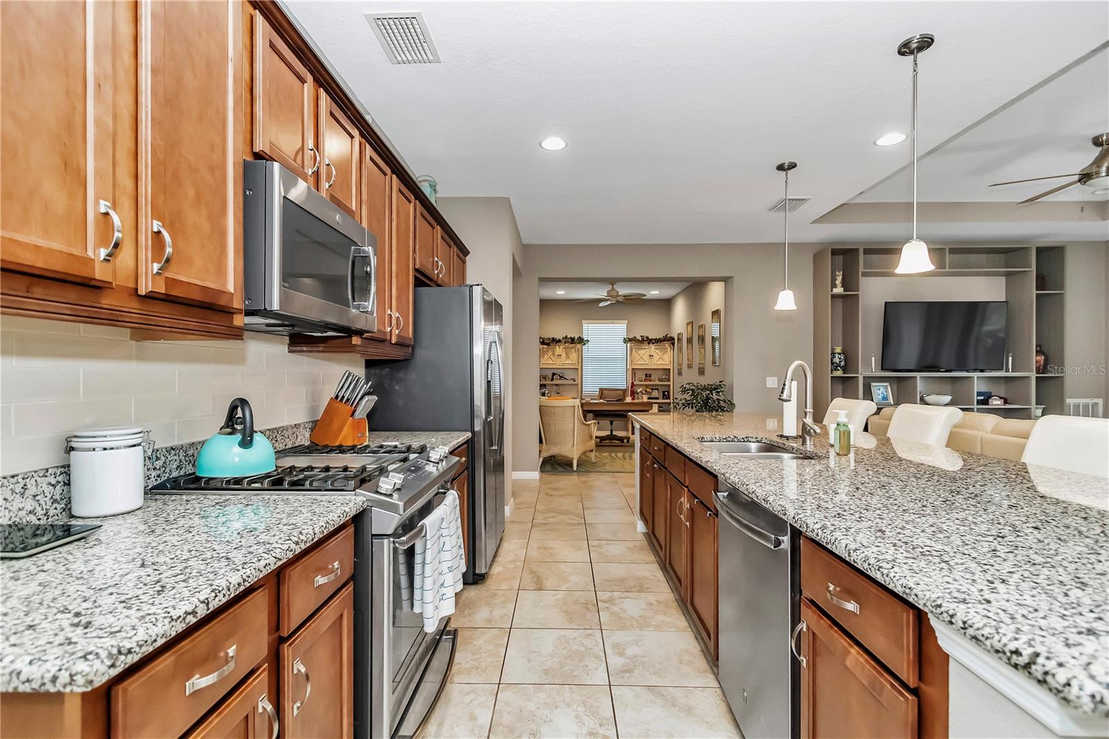 Image 14 of 52 For 5662 40th Place