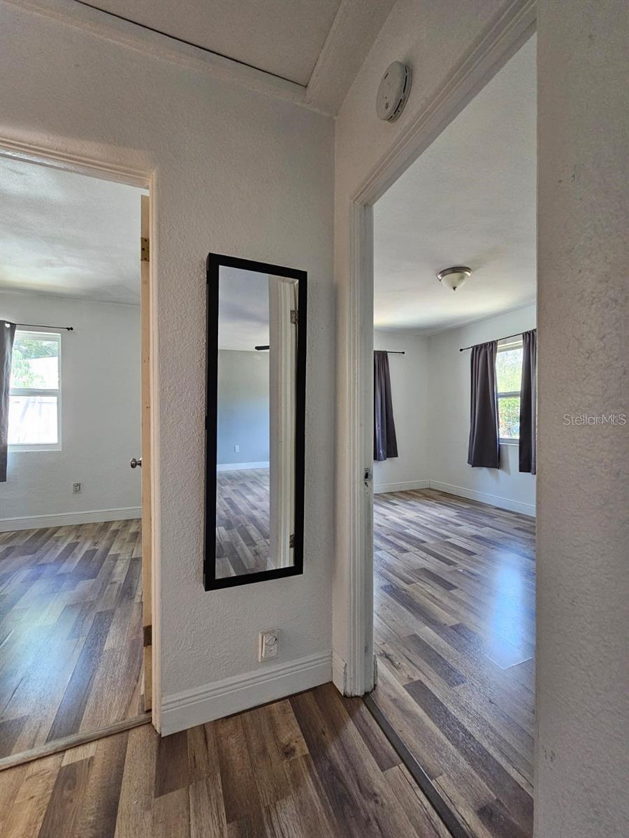 Image 5 of 13 For 1718 Guinyard Way