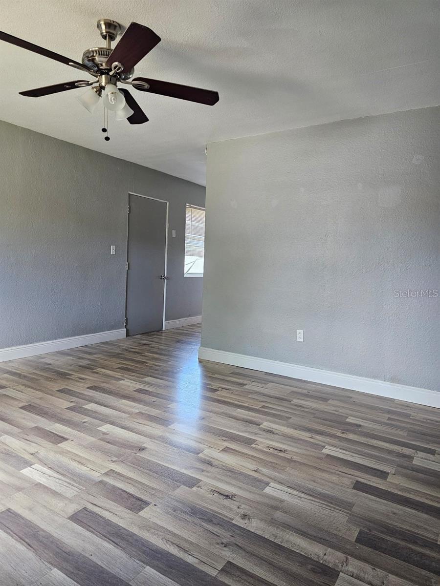 Image 8 of 13 For 1718 Guinyard Way
